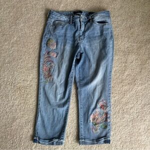 Nine West, Denim Embroidered Capri Pants, Size 10
